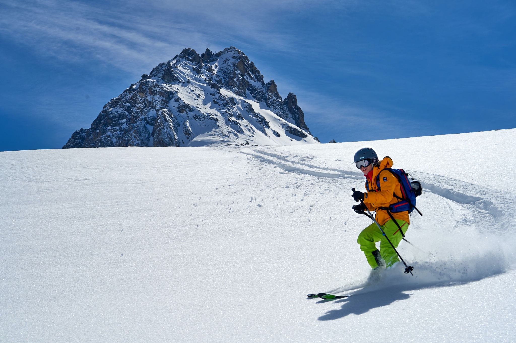 La protección solar para los ojos más adecuada en la nieve