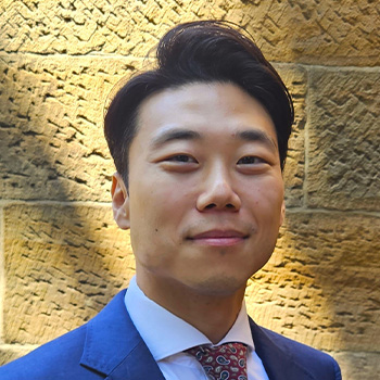 Dr Robert Yoon