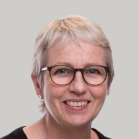 Dr Bernadette Lavery