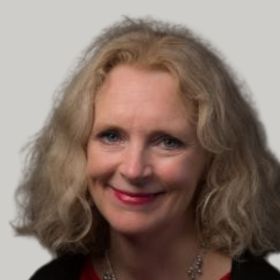 Dr Carys Thomas