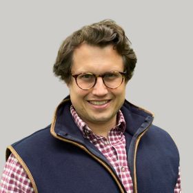 Dr Henno Martin