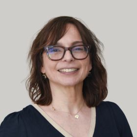Dr Lucinda Melcher