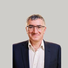 Dr Eliot Sims